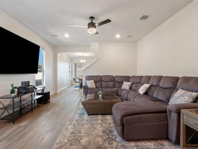 Primary bedroom at 125 Lucky Texan RD - 4 bed 2 bath home