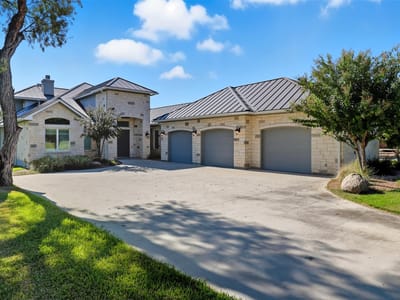 Living area at 125 Primera CT - 5 bed 5 bath home