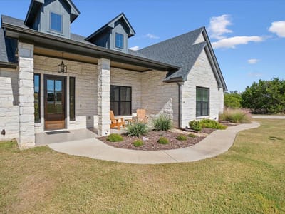 Property photo 3 at 1250 E Creekview DR - 5 bed 3 bath home
