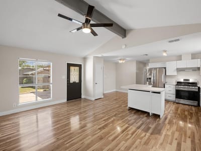 Property photo 2 at 12517 Limerick Ave - 3 bed 2 bath home