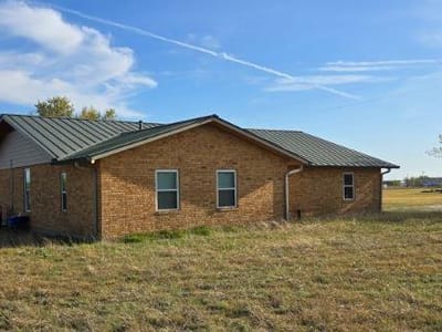 Living area at 126 County Road 153 Rds - 3 bed 2 bath home