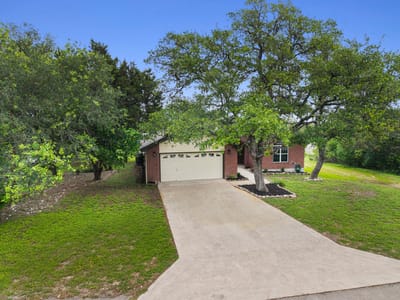 Property photo 2 at 126 Hunter Ridge Rd - 3 bed 2 bath home