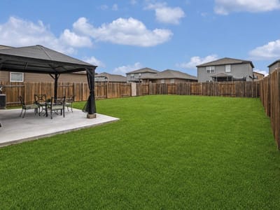 Living area at 126 Star Spangled DR - 3 bed 2 bath home