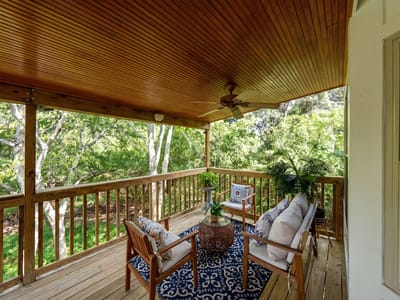 Living area at 12609 Cantle TRL - 3 bed 2 bath home