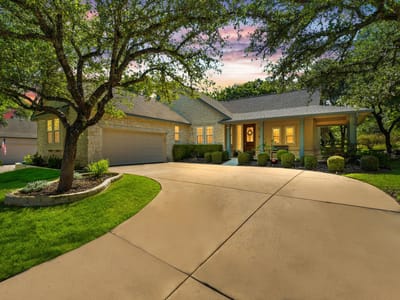 Living area at 127 Dan Moody TRL - 2 bed 2 bath home