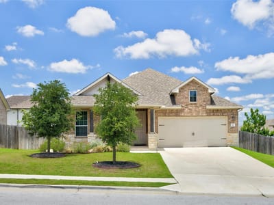 Living area at 127 Eagle Mountain TRL - 3 bed 2 bath home