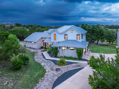 Living area at 1271 Toro PASS - 5 bed 4 bath home