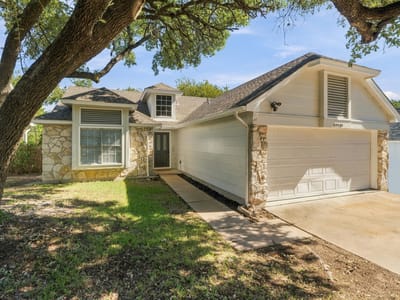Photo 4 - 12735 Magnolia Mound TRL Photo 4 of 40 at 12735 Magnolia Mound TRL - 3 bed 2 bath home
