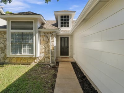 Photo 5 - 12735 Magnolia Mound TRL Photo 5 of 40 at 12735 Magnolia Mound TRL - 3 bed 2 bath home