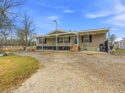 Kitchen at 1278 Fm 812 RD - 3 bed 2 bath home