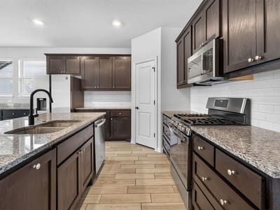 Property photo 4 at 128 Fawn River RUN - 4 bed 3 bath home