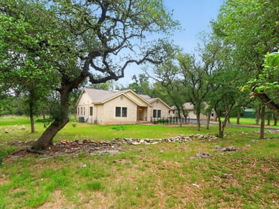 Kitchen at 128 Mockingbird Ln - 3 bed 2 bath home