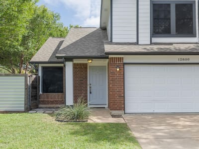 Living area at 12800 Meehan DR - 3 bed 2 bath home