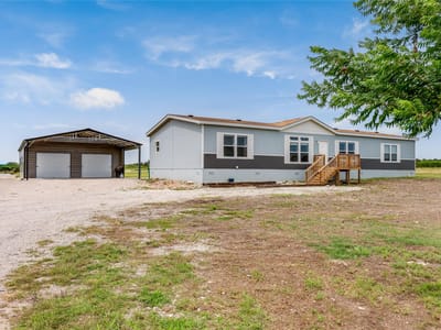 Primary bedroom at 1284  County Road 250 - 4 bed 3 bath home