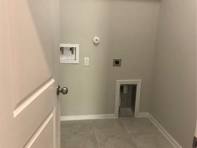 Bathroom at 129 Bright Flora Ln - 3 bed 2 bath home