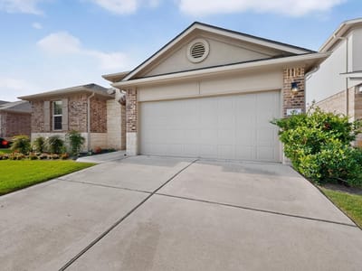 Kitchen at 129 Brunnen WAY - 4 bed 2 bath home