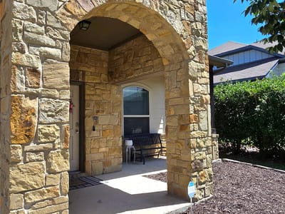Property photo 3 at 129 Diamondback CV - 4 bed 2 bath home
