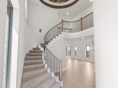Property photo 2 at 129 Emerald Grove DR - 4 bed 3 bath home