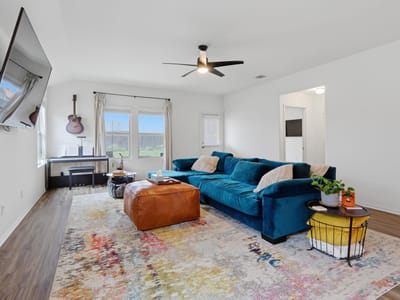 Primary bedroom at 129 Esparza DR - 3 bed 2 bath home