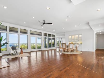 Property photo 3 at 129 Firebird ST - 4 bed 4 bath home