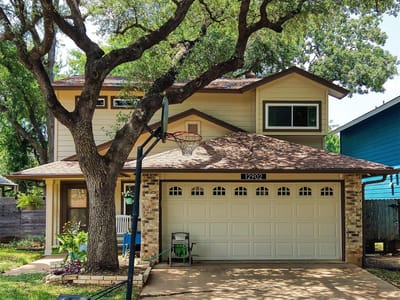Property photo 3 at 12902 Modena TRL - 3 bed 2 bath home