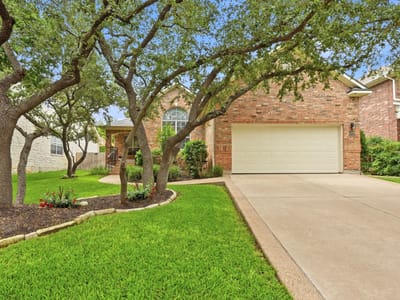 Primary bedroom at 12909 Majestic Oaks DR - 4 bed 2 bath home