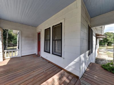 Primary bedroom at 1292 N I-35 - Am Esnaurizar 11 League Grant, New Braunfels, TX