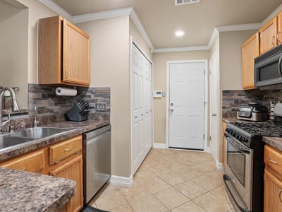 Photo 5 of 20 at 12924 Widge Dr - 2 bed 2 bath home