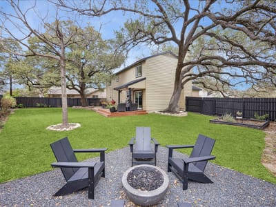 Living area at 12935 Pegasus ST - 3 bed 2 bath home