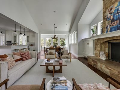 Living area at 1296 Trebled Waters TRL - 5 bed 3 bath home