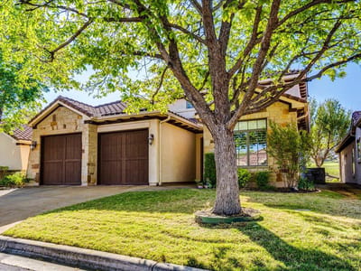 Living area at 13 Borello DR - 4 bed 3 bath home
