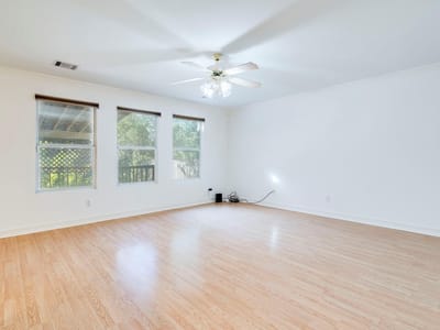 Property photo 5 at 130 Casper CV - 3 bed 2 bath home
