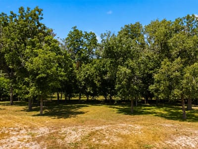 Property photo 5 at 130 Colorado LN - Caters Parkview, Seguin, TX