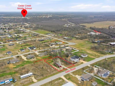 Primary bedroom at 130 Gato Rd - 5 bed 3 bath home