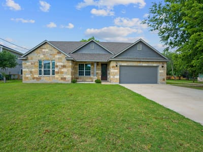 Living area at 130 Koele Ct - 3 bed 2 bath home
