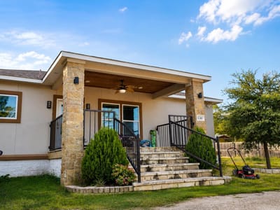Property photo 3 at 130 Los Arcos RD - 7 bed 4 bath home