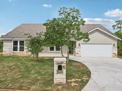 Living area at 130 Mokalau DR - 4 bed 2 bath home