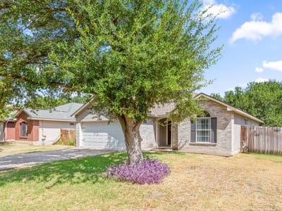 Property photo 3 at 130 Riley CV - 3 bed 2 bath home