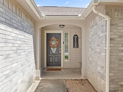 Property photo 4 at 130 Riley CV - 3 bed 2 bath home