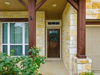 Living area at 1300 Harwell Loop - 3 bed 2 bath home