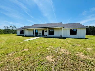 Primary bedroom at 1300 Private Road 7037 - 4 bed 3 bath home