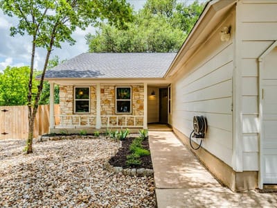 Living area at 13000 Meadowheath CV - 3 bed 2 bath home