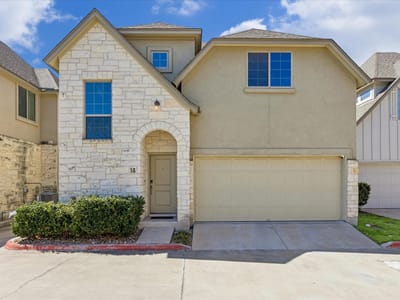 Living area at 13001 Hymeadow DR Unit #38 - 3 bed 2 bath home