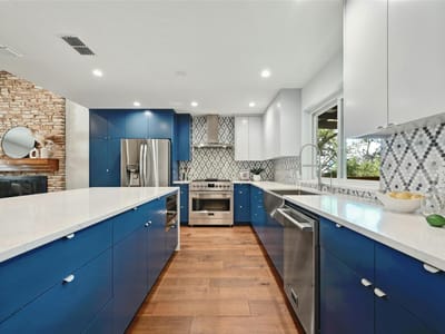 Kitchen at 13016 S Madrone Trl - 4 bed 2 bath home