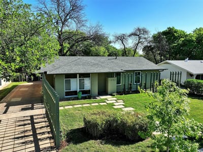 Property photo 3 at 1302 Berkshire DR - 4 bed 3 bath home