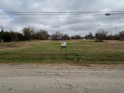 Primary bedroom at 1302 Frink St - Malish Estates, Taylor, TX