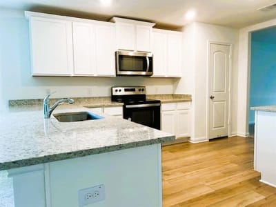Photo 5 of 14 at 13028 Torrey Reynolds DR - 4 bed 2 bath home