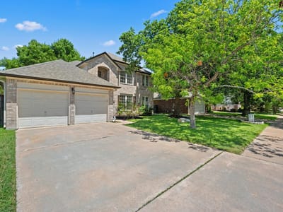 Kitchen at 1304 Meadow Lark DR - 4 bed 2 bath home