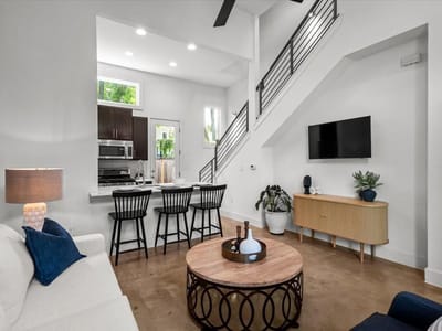 Living area at 1304 Palo Duro RD Unit #B - 2 bed 2 bath home
