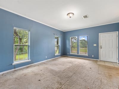 Bathroom at 1305 Horizon Park BLVD - 3 bed 2 bath home